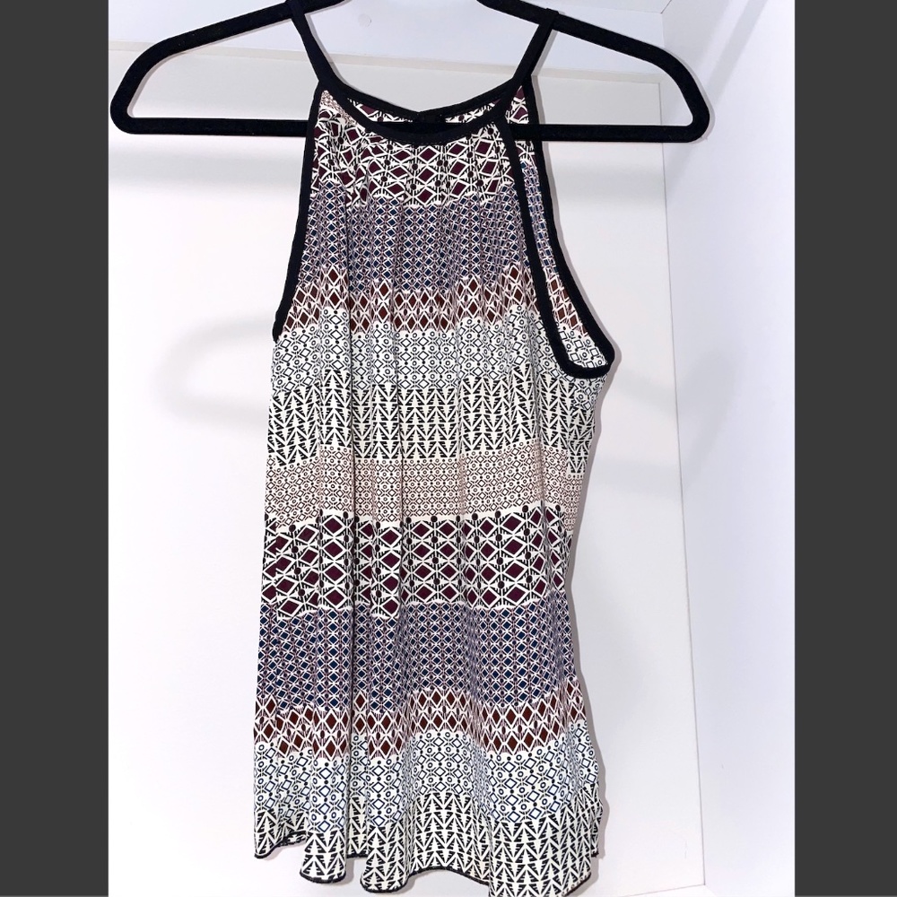 Flowey patterned top - size small